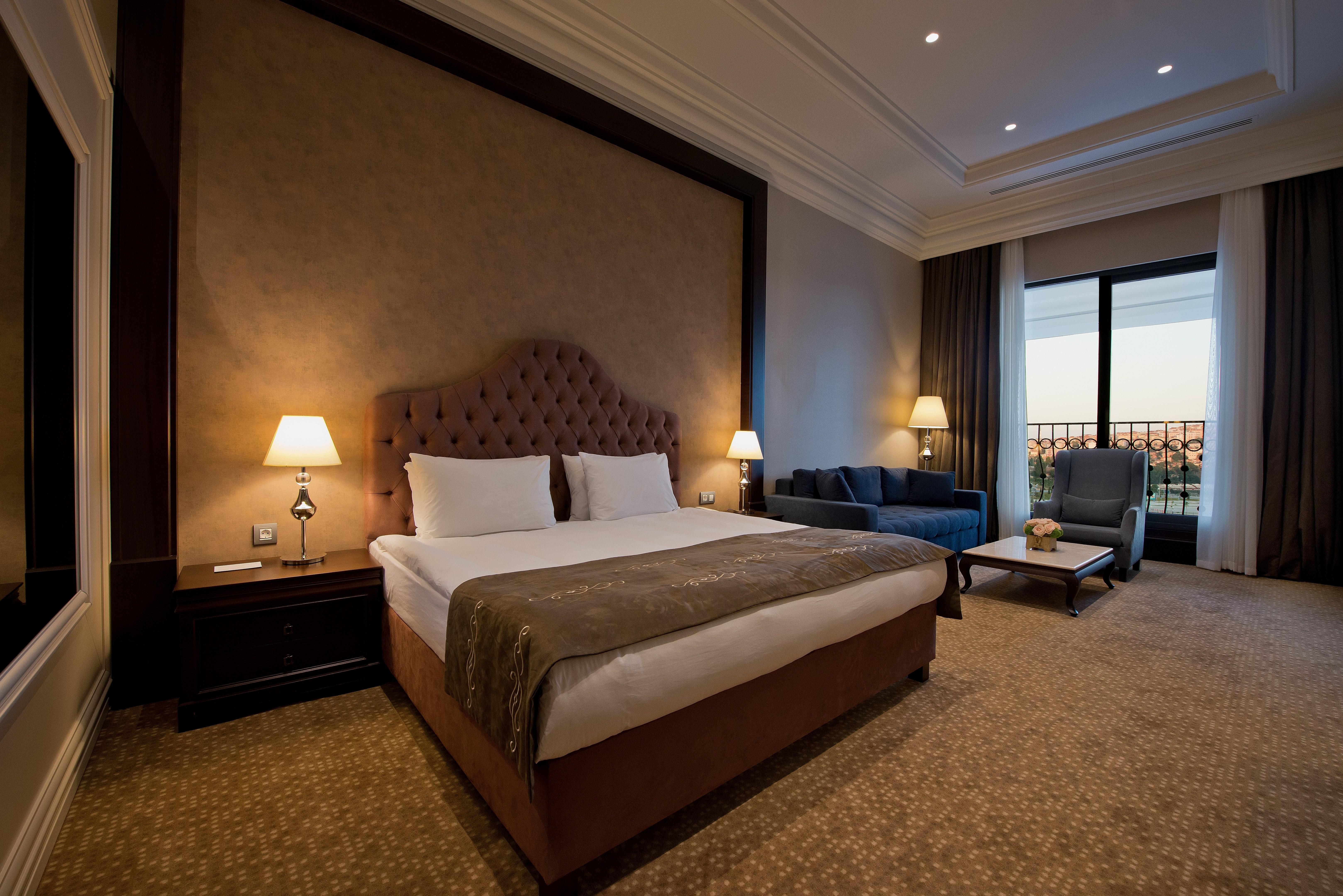 Vialand Palace Hotel Истанбул Екстериор снимка
