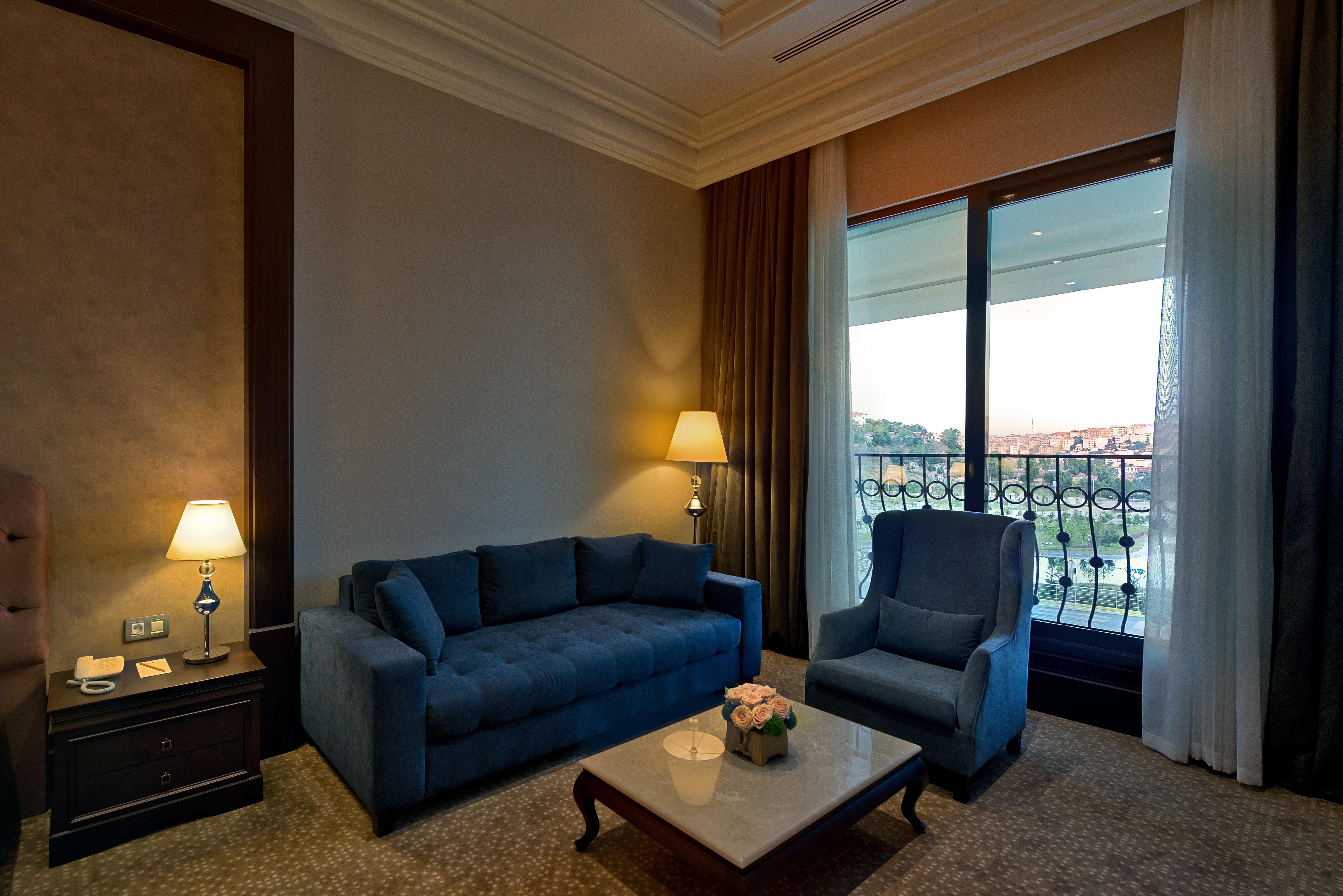 Vialand Palace Hotel Истанбул Екстериор снимка