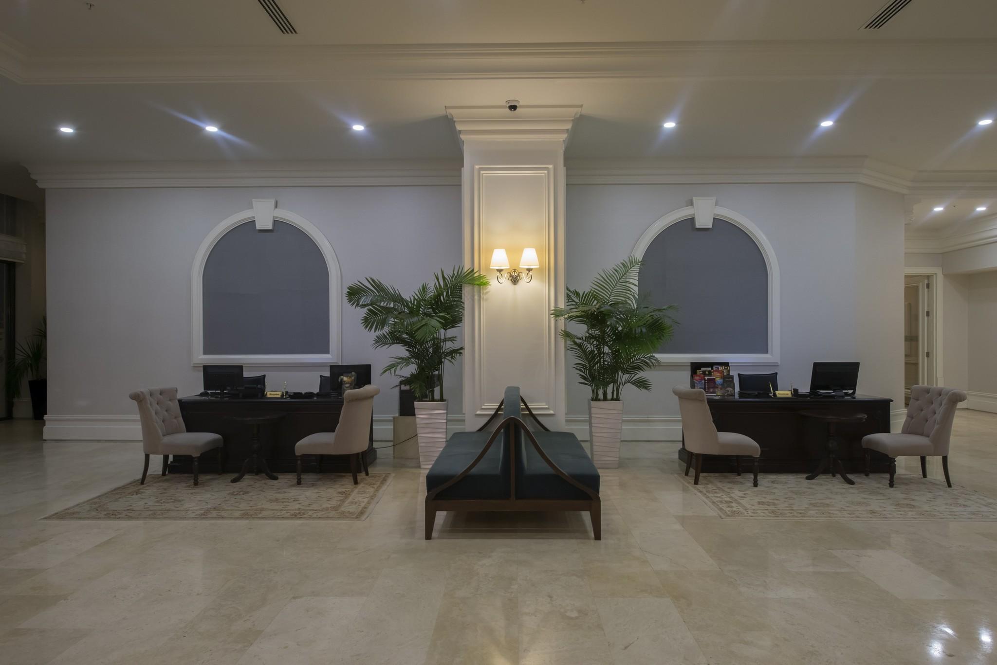 Vialand Palace Hotel Истанбул Екстериор снимка